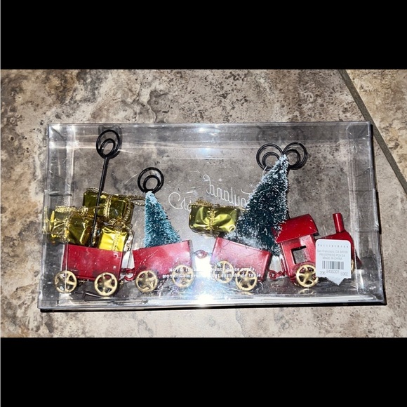 Pottery Barn Train Place Card Holder, Set of 4 Hold - Picture 1 of 4
